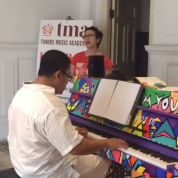 Photo of Timbre at the Arts House at Singapore White Frangipanis (Plumeria obtusa ‘Singapore White’), North Boat Quay, Downtown Core, Central, 179555, Singapore