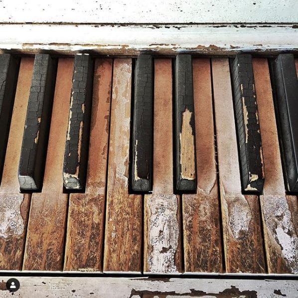 Public piano in Arlington, Texas, United States