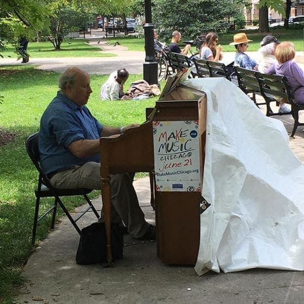 Photo of Washington Square Park (Chicago) at McCormick Fountain, West Walton Street, Magnificent Mile, Near North Side, Chicago, Cook County, Illinois, 60610, United States