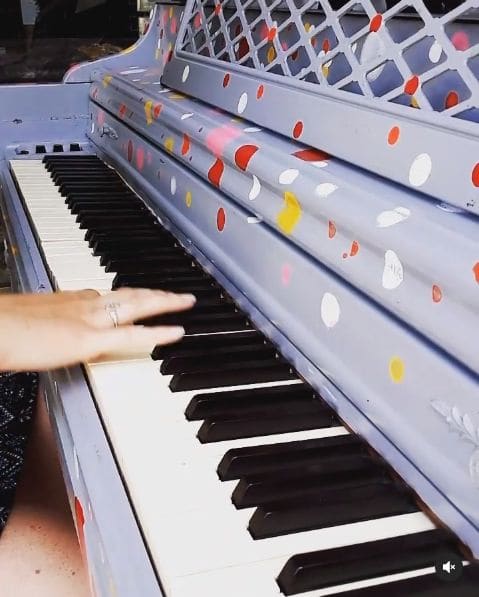 Public piano in Franklin County, Pennsylvania, United States