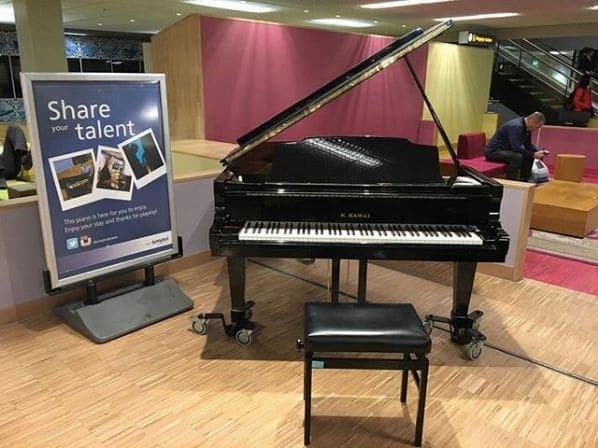 Photo of Amsterdam Airport Schiphol at Mediterranean Sandwich Bar, Panorama Boulevard, Schiphol, Haarlemmermeer, North Holland, Netherlands, 1118, Netherlands