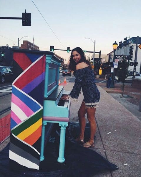 Public piano in City of Saint Louis, Missouri, United States