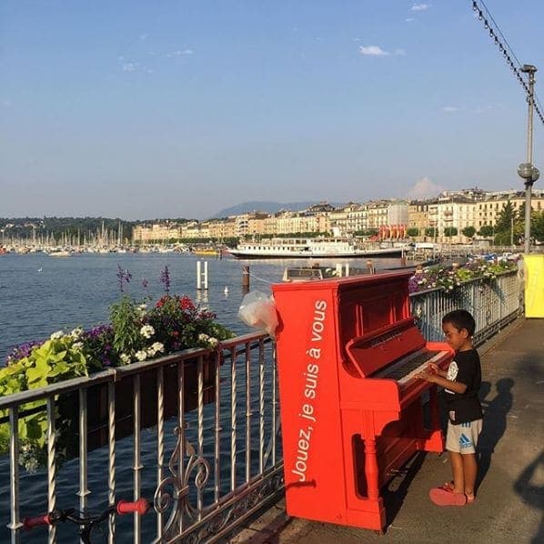 Photo of Pont du Mont-Blanc at Pont du Mont-Blanc, Quai du Général-Guisan, Cité, Geneva, Grand Genève, Geneva, 1204, Switzerland