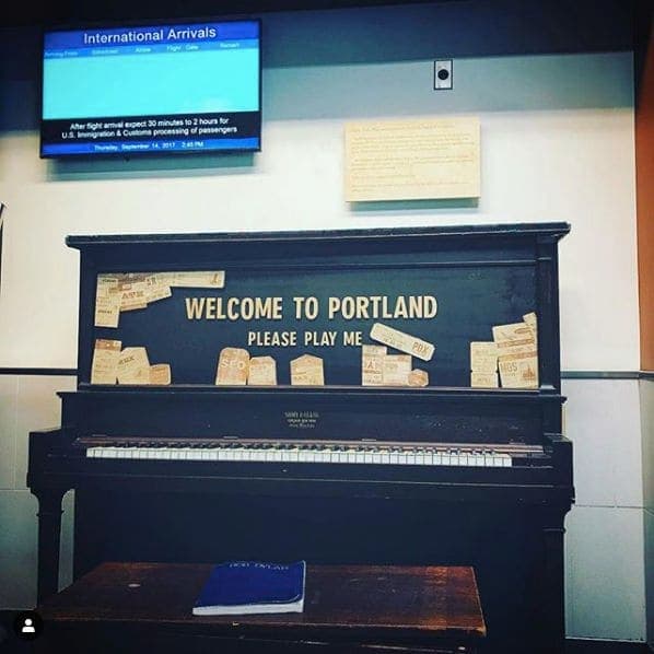 Photo of Portland, Oregon at Animals in Pools, Southwest Yamhill Street, Downtown, Portland, Multnomah County, Oregon, 97204, United States