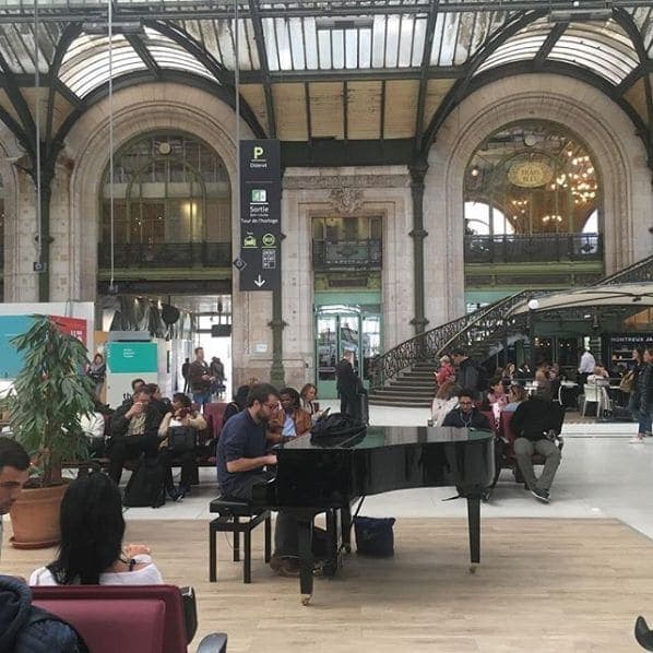 Photo of Paris - Gare de Lyon at McDonald's Originals, Rue de Chalon, Quartier des Quinze-Vingts, 12th Arrondissement, Paris, Ile-de-France, Metropolitan France, 75012, France