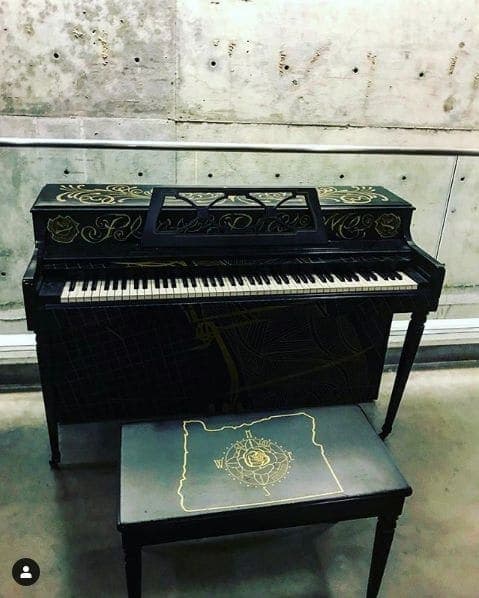 Photo of Portland, Oregon at Animals in Pools, Southwest Yamhill Street, Downtown, Portland, Multnomah County, Oregon, 97204, United States. I love coming upon pianos from years…