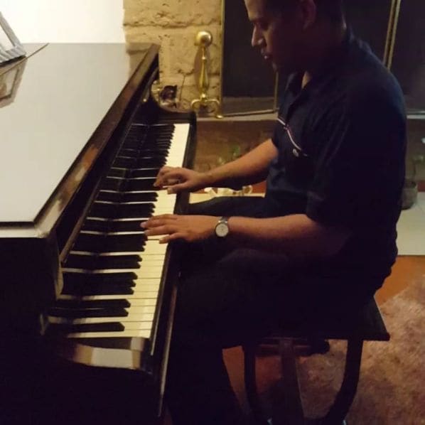 Public piano in Ezequiel Montes, Querétaro, Mexico