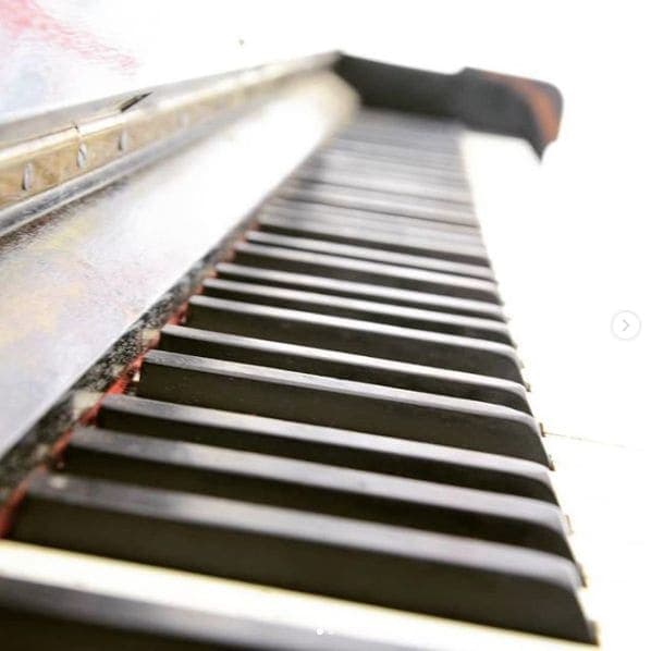 Photo of Kutná Hora at 110, Husova, Kutná Hora-Vnitřní Město, Kutná Hora, okres Kutná Hora, Central Bohemia, 28401, Středočeský kraj. Do you play the piano? 🎹 Sit down and play…