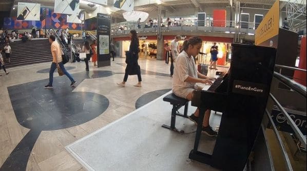 Photo of Gare Montparnasse at Jardin Atlantique, Allée de la 2e Division Blindée, Quartier Necker, 15th Arrondissement, Paris, Ile-de-France, Metropolitan France, 75015, France