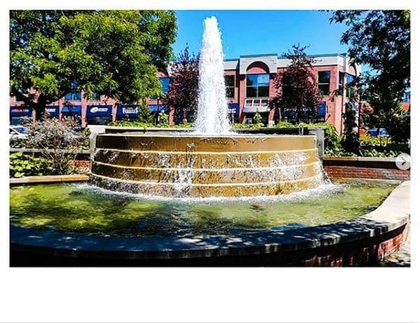 Photo of Saint-Bruno-de-Montarville, Quebec at Rue Montarville, Saint-Bruno-de-Montarville, Longueuil (agglomeration), Montérégie, Quebec, J3V 3S5, Canada