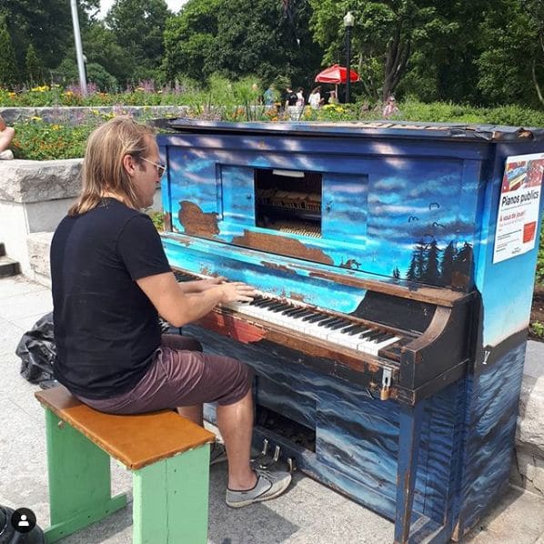 Photo of Belvédère Kondiaronk at Belvédère Kondiaronk, Sentier de l'Escarpement, Montagne, Ville-Marie, Montreal, Urban agglomeration of Montreal, Montreal (06), Quebec, H3G 1A8,…