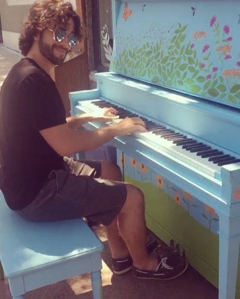 Public piano in Minneapolis, Minnesota, United States
