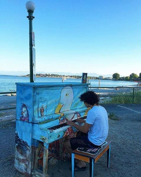 Photo of Willows Beach at Bowker Avenue, Estevan Village, Oak Bay, Capital Regional District, British Columbia, V8R 6S4, Canada
