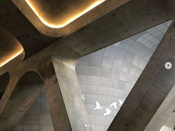 Photo of 동대문디자인플라자 DDP at Dongdaemun Design Plaza, 281, Eulji-ro, Dongdaemun Fashion Town, Gwanghui-dong, Jung-gu, Seoul, Nowon-gu, 04566, South Korea