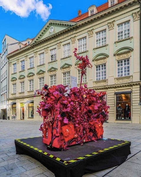 Photo of Rund um den Fuggerplatz at 30, Philippine-Welser-Straße, Innenstadt, St. Ulrich-Dom, Innenstadt, Augsburg, Bavaria, 86150, Germany