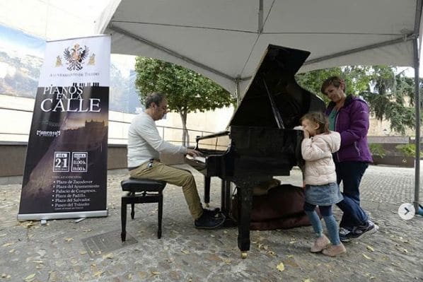 Photo of Toledo, Spain at Pincel y Barro, 20, Calle Real del Arrabal, Toledo, Castile-La Mancha, 45003, Spain