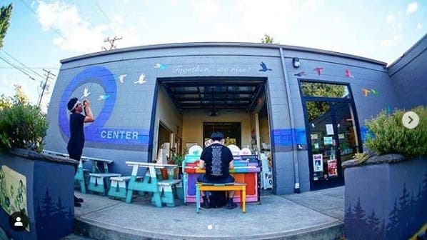 Photo of Portland, Oregon at Animals in Pools, Southwest Yamhill Street, Downtown, Portland, Multnomah County, Oregon, 97204, United States