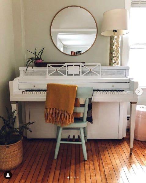 Public piano in Beverly, Massachusetts, United States