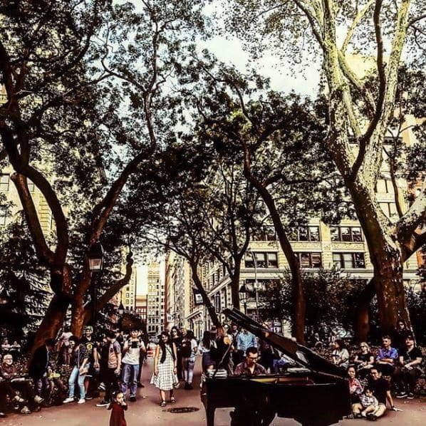 Photo of New York, New York at Chambers Street & Broadway, Chambers Street, Lower Manhattan, Manhattan Community Board 1, Manhattan, New York County, New York, 10007, United States