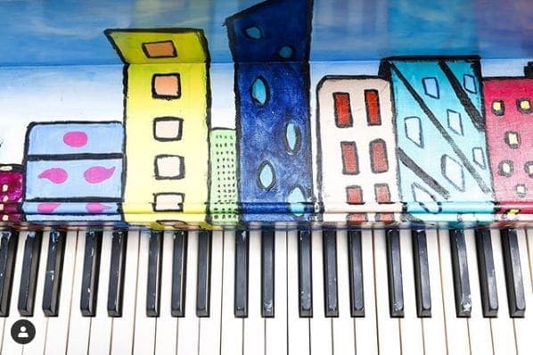 Photo of 28 Liberty Street at 28 Liberty, 28, Liberty Street, Financial District, Manhattan, New York County, New York, 10005, United States. Sing For Hope, June, 2019