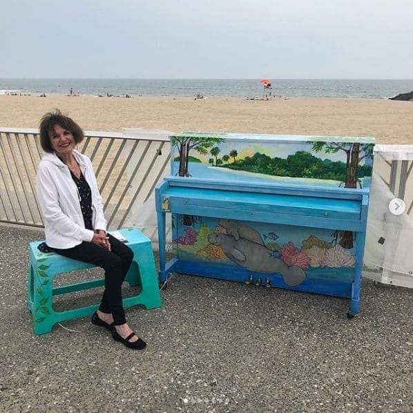 Photo of Rockaway Beach at London French Cleaners, Holland Avenue, Holland, Hammels, Queens, Queens County, New York, 11693, United States