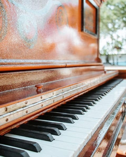 Public piano in Saint-Jean-sur-Richelieu, Quebec, Canada