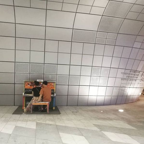 Photo of Graffiti Tunnel Sinchon at Gwanghwamun Building Front, Sejong-daero, Myeong-dong, Jung-gu, Seoul, Nowon-gu, 100-101, South Korea