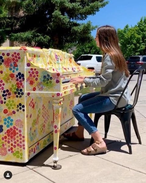 Photo of Klamath Falls, Oregon at EagleRidge High School, 677, South 7th Street, Klamath Falls, Klamath County, Oregon, 97601, United States. 𠇌olor is the keyboard, the eyes are…