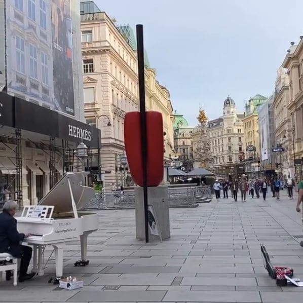 Photo of Graben Shopping Street, Vienna, Austria at Monumental Break, Graben, Widmerviertel, Innere Stadt, Vienna, 1010, Austria. open piano 🎶 @ graben, 1010 wien