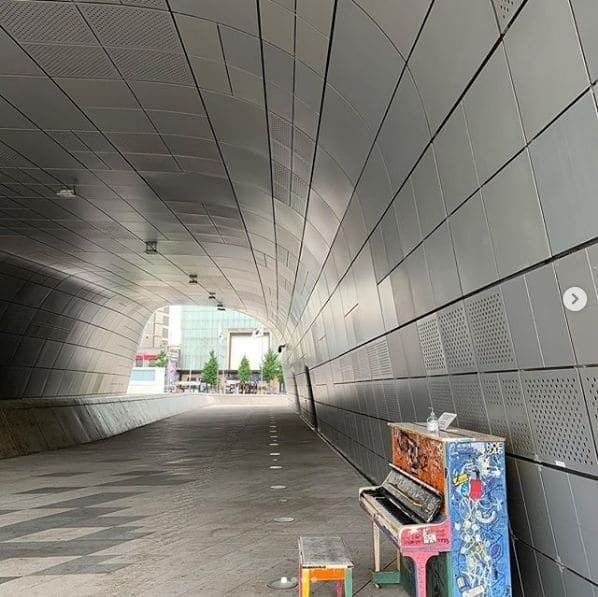 Photo of 동대문디자인플라자 DDP at Dongdaemun Design Plaza, 281, Eulji-ro, Dongdaemun Fashion Town, Gwanghui-dong, Jung-gu, Seoul, Nowon-gu, 04566, South Korea