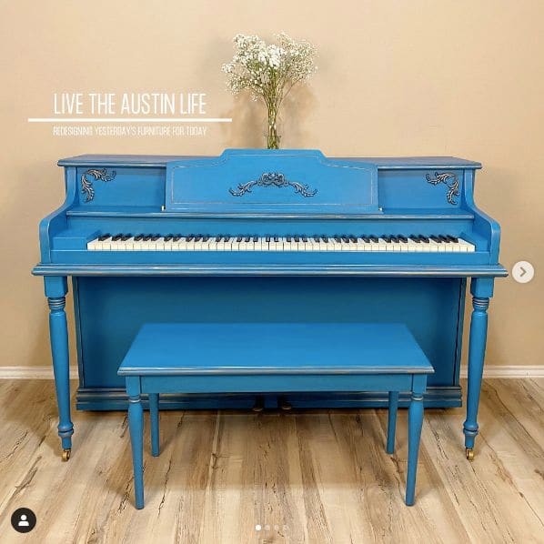 Public piano in Williamson County, Texas, United States