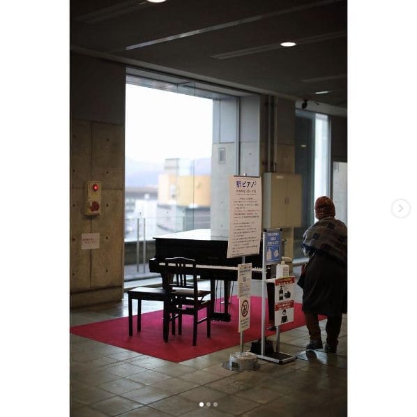 Photo of 京都駅 (Kyoto Sta.) at JR京都駅4・5番のりば, North-South Free Passage, Shimogyo Ward, Kyoto, Kyoto Prefecture, 600-8555, Japan