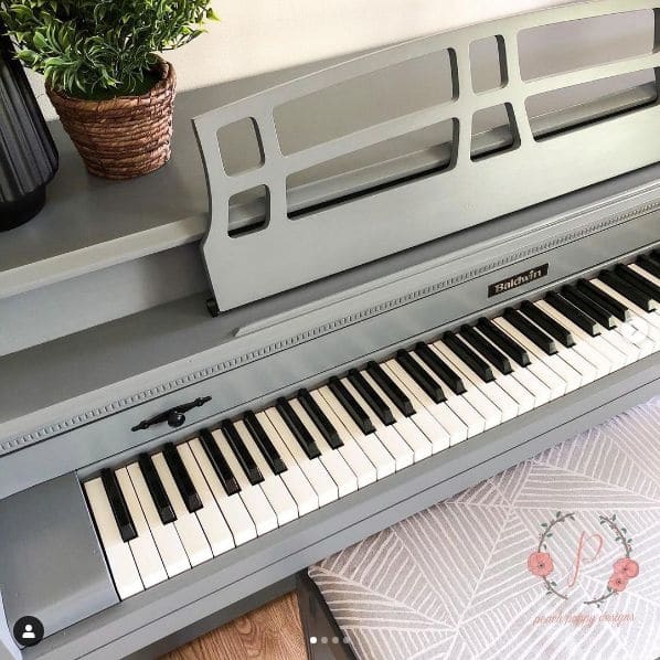 Photo of Saskatoon, Saskatchewan at Hudson's, 401, 21st Street East, Saskatoon, Saskatoon (city), Saskatchewan, S7K 5X2, Canada. That one time I painted a piano...😍 This was…