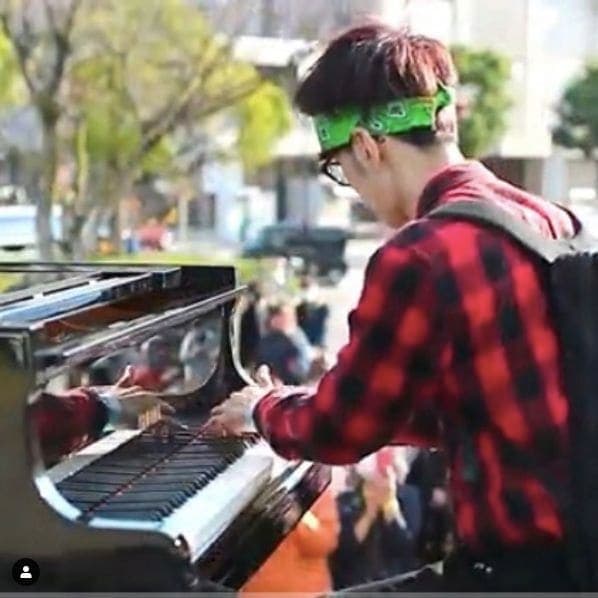 Photo of 姫路城 at 番匠ビル, Fire-dori Street, Jinnan 1-chome, Shibuya, Tokyo, 150-8334, Japan. よみぃ😎✨さん\nオタクが全力で #残酷な天使のテーゼ\n\n国宝 姫路城 の前で、\nオタク が弾く\n「残酷な天使のテーゼ」\n日本の総力を…