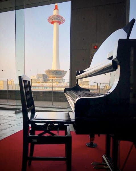 Photo of Kyoto Tower at Kyoto Station, Shio-koji dori, Shimogyo Ward, Kyoto, Kyoto Prefecture, 600-8216, Japan