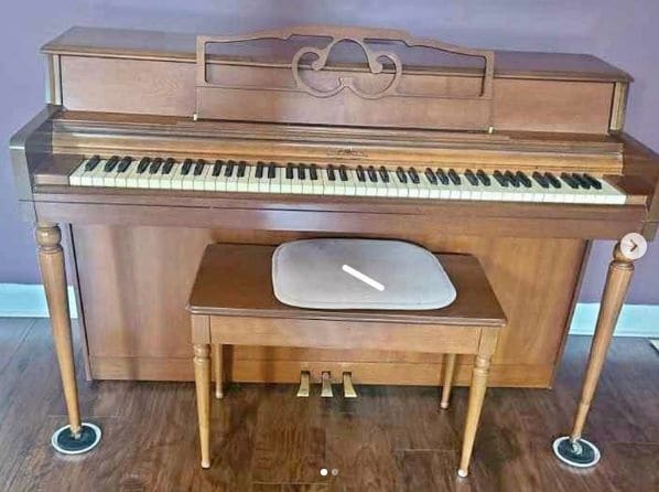 Public piano in Cheatham County, Tennessee, United States