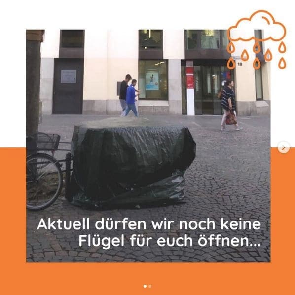 Photo of Open Piano for Refugees at 65, Nussdorfer Straße, Thurygrund, KG Alsergrund, Alsergrund, Vienna, 1090, Austria. Aktuell ist das Wetter nicht so der Hit ☁️🌪🌧, nach wie…