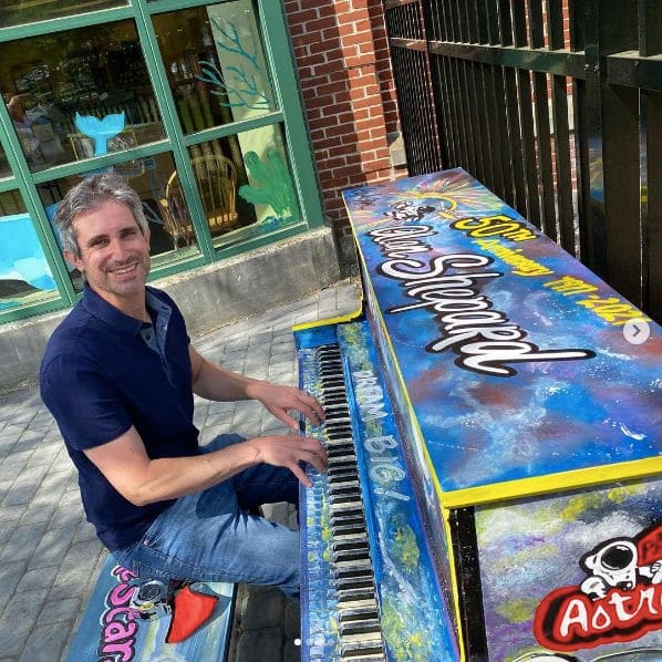 Public piano in Rockingham County, New Hampshire, United States