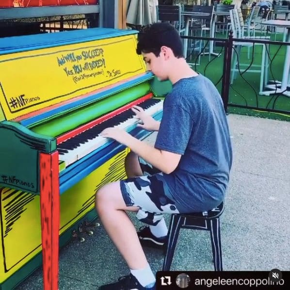 Public piano in Niagara Falls, New York, United States