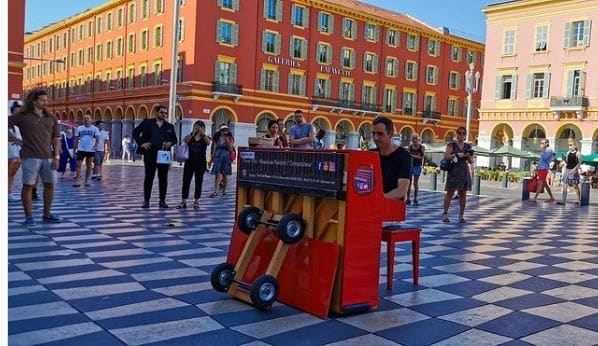 Public piano in Nice, Provence-Alpes-Côte d'Azur, France
