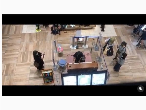 Photo of グランエミオ所沢 at Tokorozawa, 所沢プロペ, 東町, Tokorozawa, Saitama Prefecture, 359-1123, Japan. 【新動画!!🌸】\n\n王道にしてこのチャンネルでは初…!!👀👑\n\n今までストリートピアノ会場で\n皆が弾いてるのを聴いてきた\