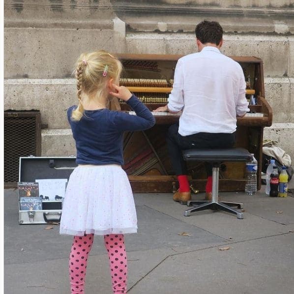 Photo of Rue d'Arcole at Paris Label, Rue d'Arcole, Quartier Les Îles, 4th Arrondissement, Paris, Metropolitan France, 75004, France. Parfois la musique est à la rue et les…