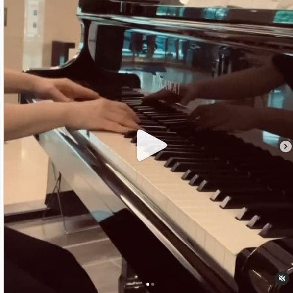 Photo of Tokyo, Japan at 渋谷公会堂(LINE CUBE SHIBUYA), 1, Shibuya Pkwy., Udagawacho, Shibuya, Tokyo, 150-0771, Japan. ♦︎♦︎♦︎♦︎♦︎ I played the piano in the hotel lobby last…
