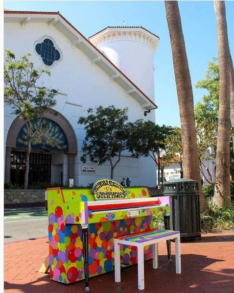 Photo of Downtown, Santa Barbara, California at Paseo Nuevo Mall, West Ortega Street, Funk Zone, Santa Barbara, Santa Barbara County, California, 93102, United States
