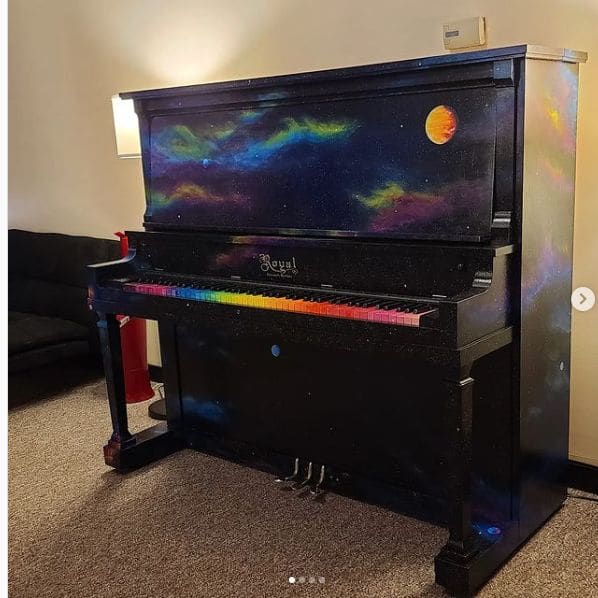 Public piano in Windham County, Connecticut, United States