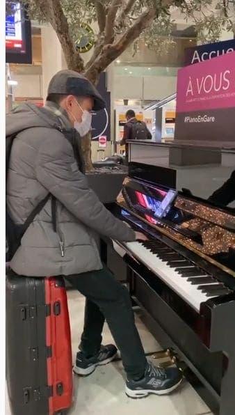Photo of Paris Aéroport - Charles de Gaulle (CDG) at Charles de Gaulle International Airport, Tremblay-en-France, Le Raincy, Seine-Saint-Denis, Ile-de-France, Metropolitan…