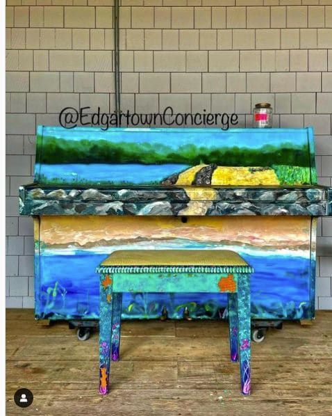 Public piano in Dukes County, Massachusetts, United States