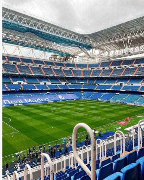 Photo of Estadio Santiago Bernabéu at Santiago Bernabéu Stadium, Avenida de Concha Espina, Hispanoamérica, Chamartín, Madrid, Área metropolitana de Madrid y Corredor del Henares,…