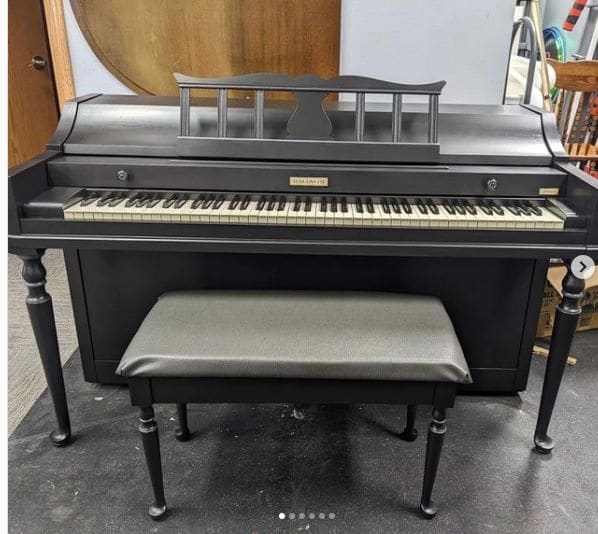 Public piano in Sun Prairie, Wisconsin, United States