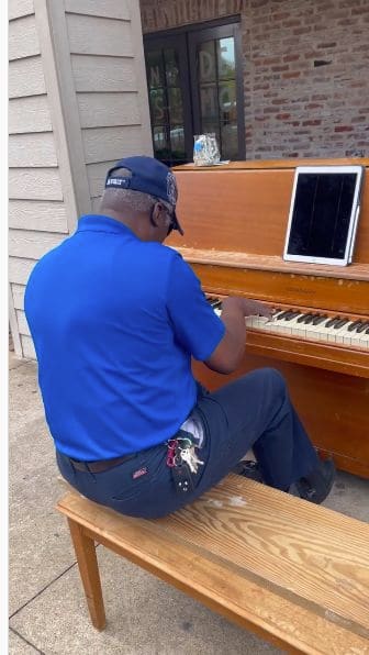 Public piano in Natchitoches Parish, Louisiana, United States